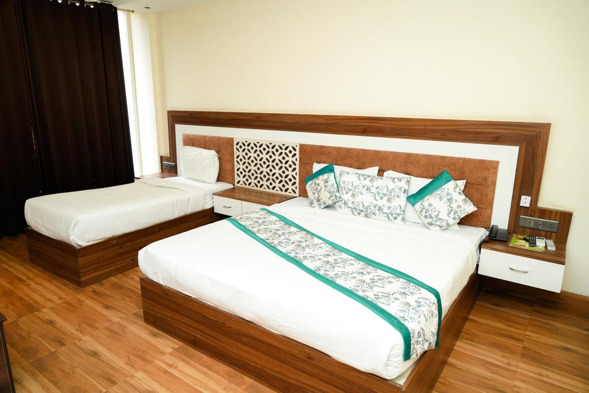 Rayta Hills Resort Nai Ngoại thất bức ảnh